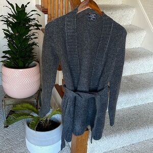 Abercrombie & Fitch Chunky Charcoal Gray Cardigan